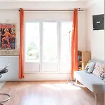 Studio With Terrace Near Pere Lachaise
